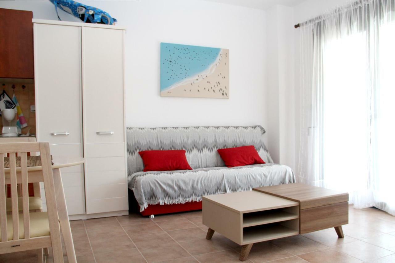 Apartment For Family Kriopigi Bagian luar foto