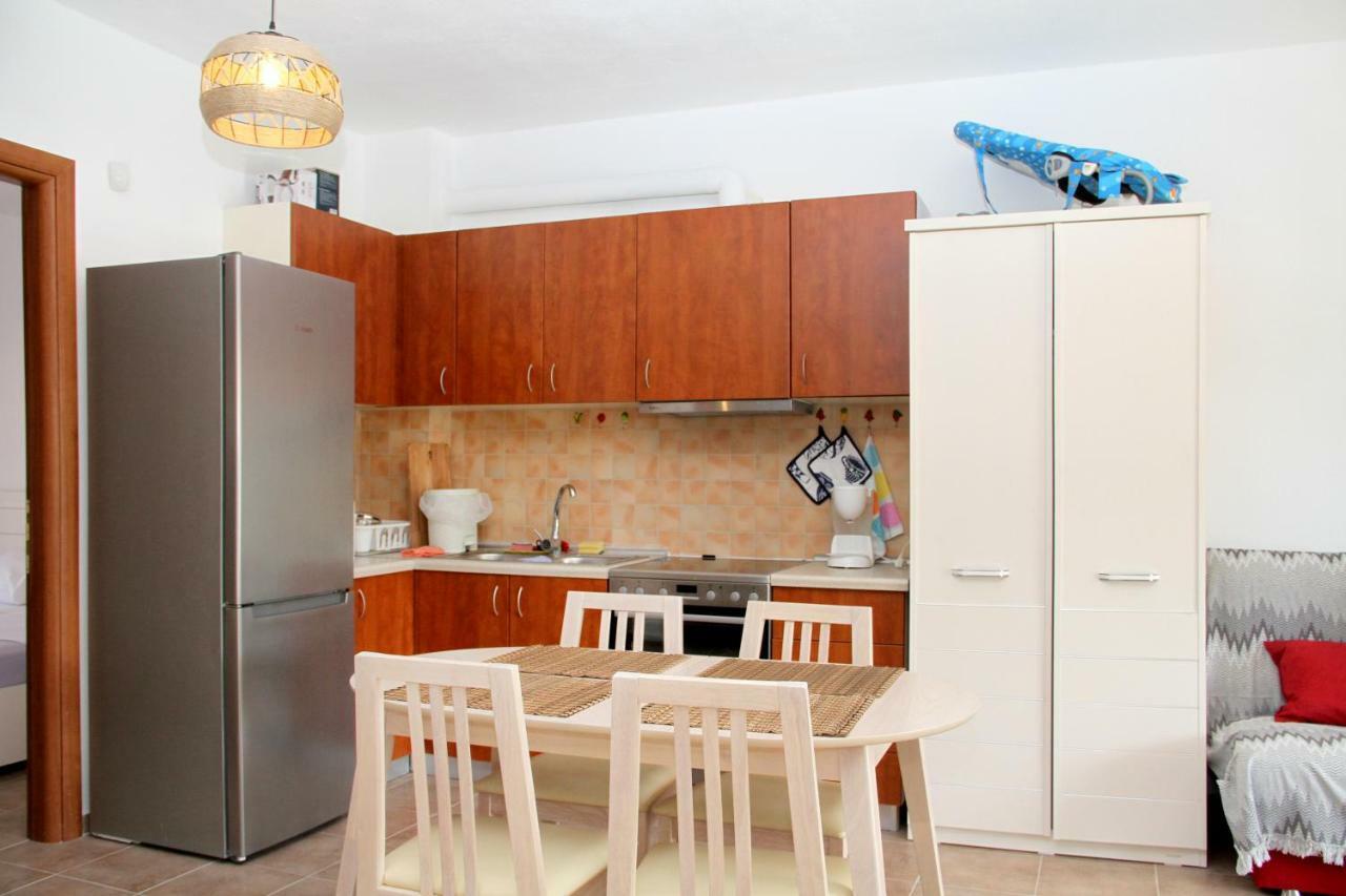 Apartment For Family Kriopigi Bagian luar foto